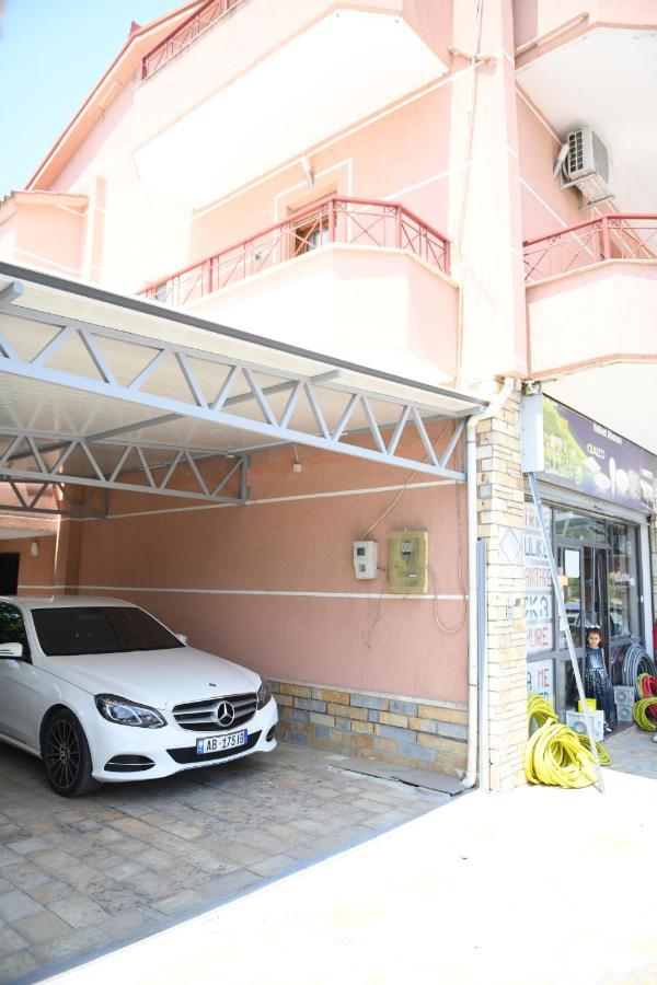 Guesthouse Leo Berat Exterior photo