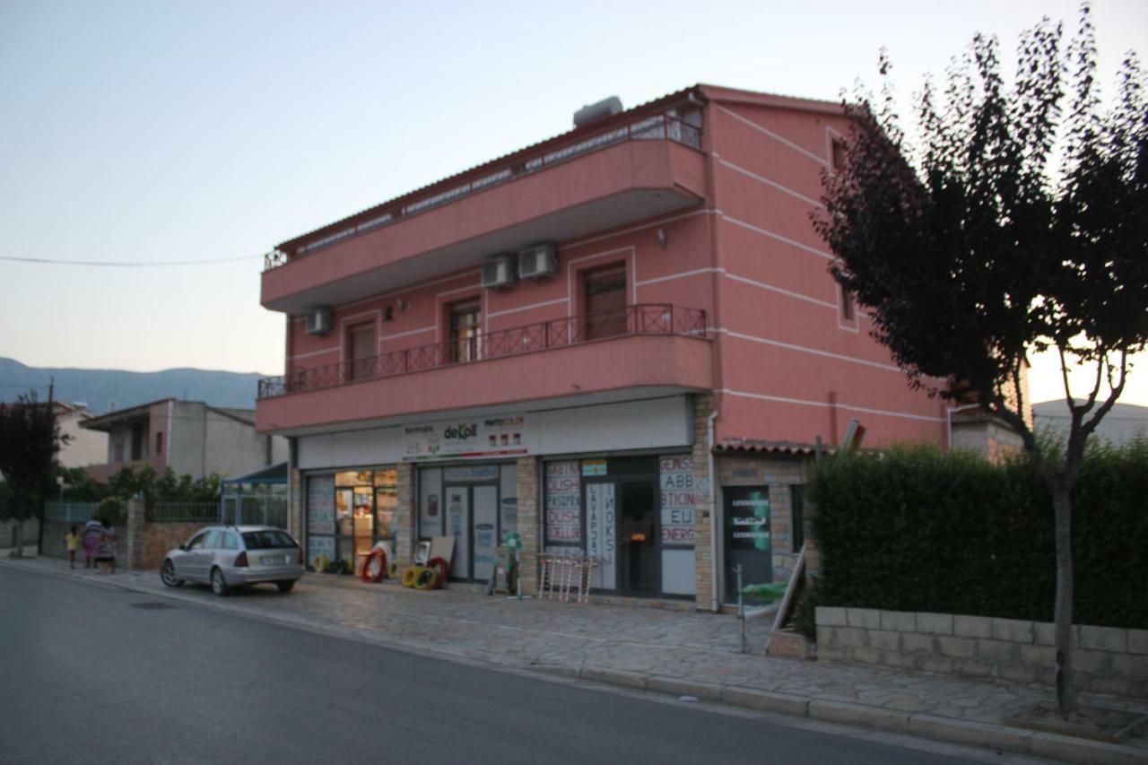 Guesthouse Leo Berat Exterior photo